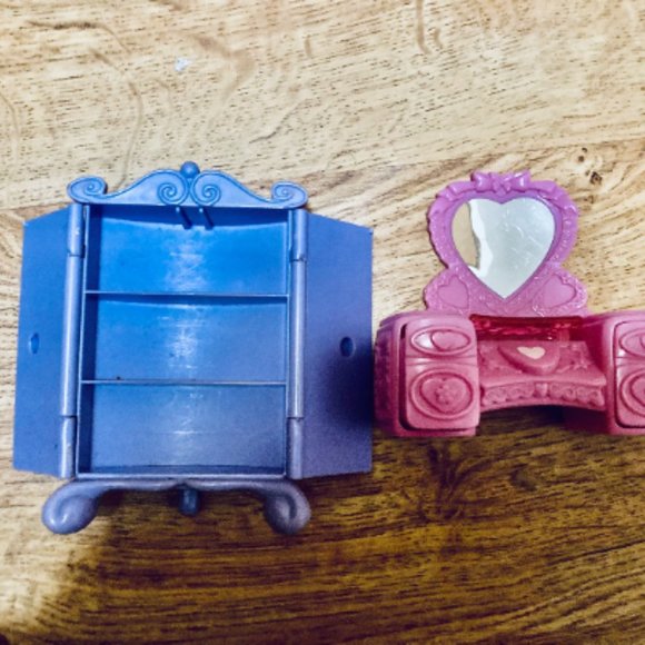 My Little Pony Crystal Rainbow Castle 2006  With Original Accessories (works) - Picture 9 of 9